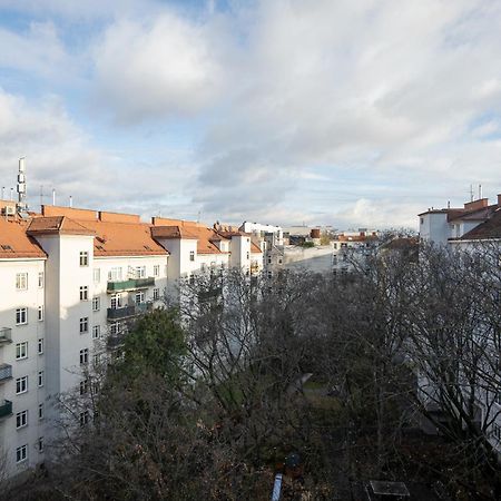 Apartment With A Private Terrace Located Right Near Belvedere Castle, 15 Minutes Away From Stephansdom Wien Eksteriør billede