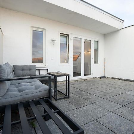 Apartment With A Private Terrace Located Right Near Belvedere Castle, 15 Minutes Away From Stephansdom Wien Eksteriør billede